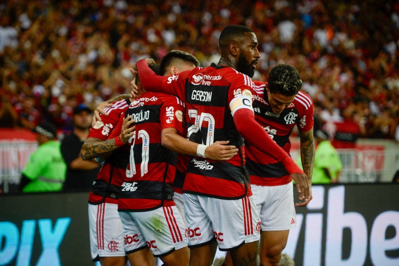 Flamengo Vence Palmeiras E Entra De Vez Na Briga Pelo T Tulo Do