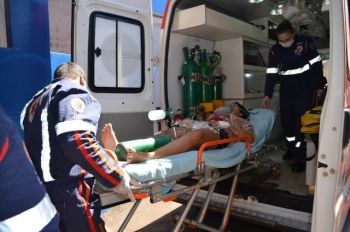 Mulher &eacute; golpeada com faca pelo companheiro e est&aacute; em estado grave em Dourados