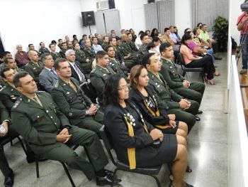 Representantes de instituições militares de Corumbá participaram da sessão solene