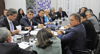 Senado convoca governadores para discutir pacto federativo