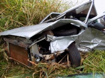Acidente na BR-267 deixa saldo de um morto e tr&ecirc;s feridos