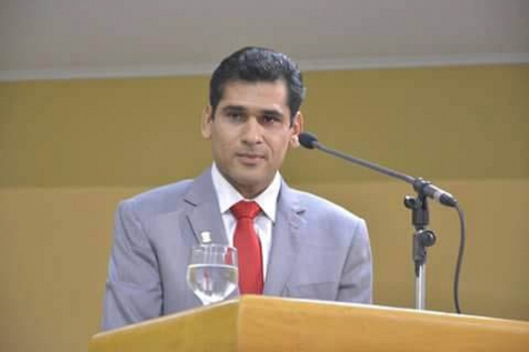 Novo vereador, nova filosofia: Betinho anuncia ser 'base crítica' do prefeito Olarte