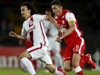 Inter leva gol no fim e perde na Colômbia; Cruzeiro joga na Argentina