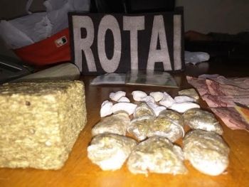 Rotai &ldquo;estoura&rdquo; boca-de-fumo e apreende menor em companhia de um traficante