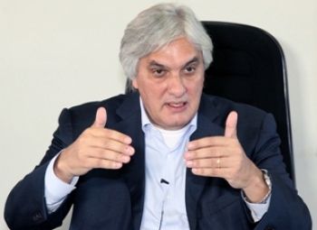  Crise na Fifa vai renovar gest&atilde;o do futebol brasileiro, diz Delc&iacute;dio