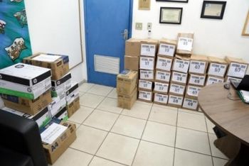 CPI das Contas P&uacute;blicas recebe 40 caixas de documentos da Prefeitura