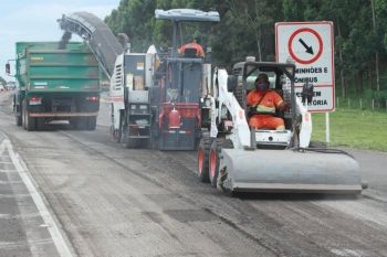 br 163 obras