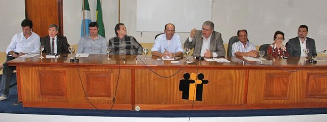 Parlamentares e produtores se reúnem para buscar soluções em conflitos indígenas
