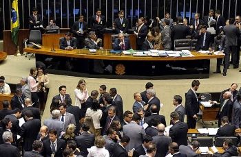 Câmara aprova MP sobre renegociação de dívidas dos clubes de futebol