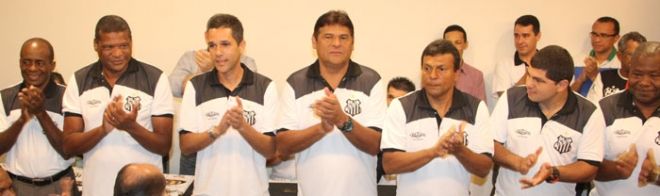 Como nos estádios, Operário apresenta elenco e comissão técnica com “casa cheia”