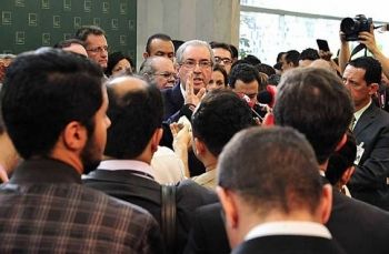 Cunha autoriza cria&ccedil;&atilde;o de 4 CPIs na C&acirc;mara