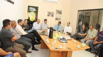 reunião secretarios com sindictos de servidores