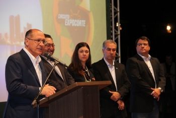 Governadores de MS e SP abrem Expocrote e defendem agronegócio brasileiro