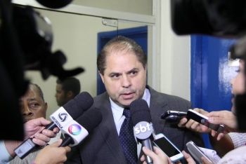 Ap&oacute;s 14 idas &agrave; C&acirc;mara Municipal, vereadores prop&otilde;em &ldquo;interven&ccedil;&atilde;o&rdquo; com prefeito para resolver greve