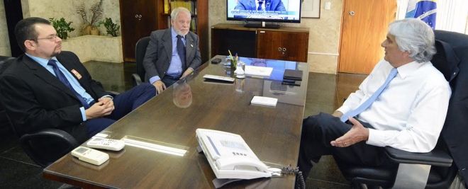 reuni&atilde;o assomasul e delc&iacute;dio