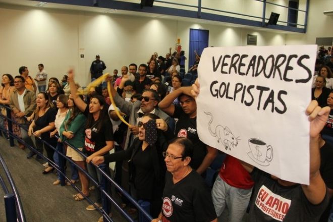 Comissão e processo contra Olarte movimentaram sessão na Câmara nesta terça-feira