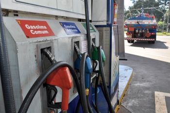Foto ilustrativa de gasolina, Etanol, alcool, carro flex, dois combustíveis