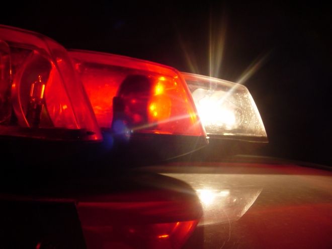 Uma mulher de 42 anos foi roubada em Dourados, na rua Fradique Corrêa, no Parque do Lago II. O crime aconteceu na última terça-feira (11), onde os ladrões desdenharam da vitíma