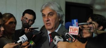 Or&ccedil;amento pode ser enviado com previs&atilde;o de d&eacute;ficit prim&aacute;rio, diz Delc&iacute;dio