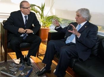 Ministro Padilha com delcidio