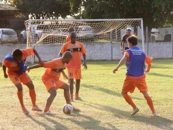 Operário enfrenta Campo Grande e desconfiança no Jacques da Luz