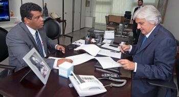 Prefeitos de Selvíria e Murtinho discutem pautas durante audiência em Brasília