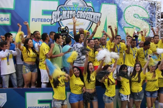 Cene: da glória de nababo ao caos pela falta de recursos financeiros