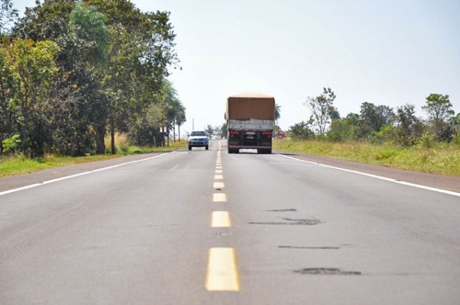 Foto ilustrativa de estrada, BR, rodovia