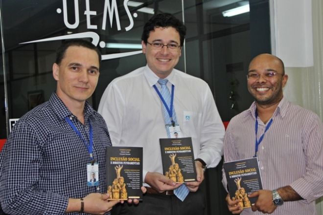Servidores da UEMS publicam livro sobre Inclusão Social