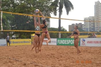 V&ocirc;lei de Praia tem &ldquo;rainha&rdquo; e &ldquo;rei&rdquo; definidos no Estado