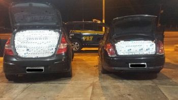 Perseguidos pela PRF, contrabandistas abandonam carros de luxo com cigarros