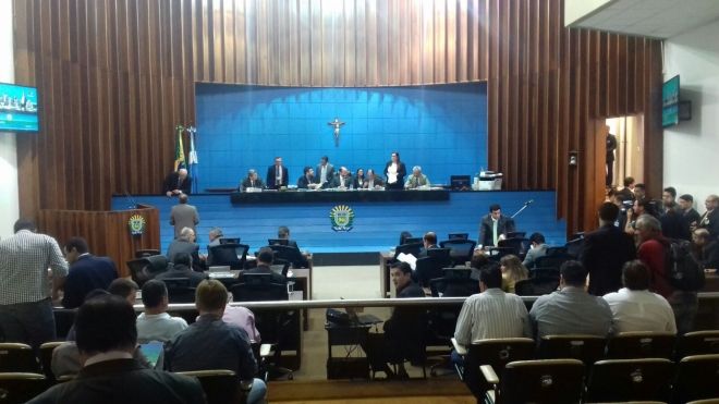 Deputados apresentam retrospectiva de 2015 durante uma das &uacute;ltimas sess&otilde;es ordin&aacute;ria do ano