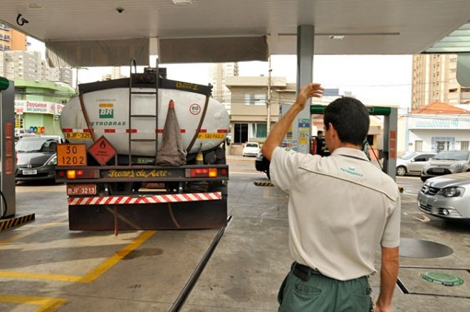 Foto ilustrativa de gasolina, Etanol, alcool, Diesel, combustíveis