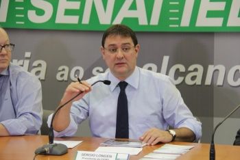 Retração do mercado apresenta baixa de empregos formais na indústria