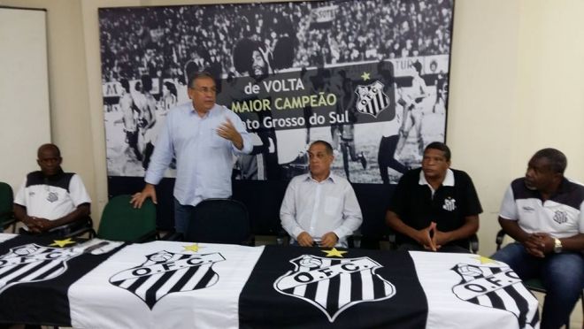 Celso Teixeira é apresentado no Operário para temporada 2016