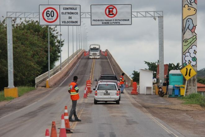 Foto ilustrativa da Ponte do Rio Paraguai em Corumbá, trafego, trânsito, travessia