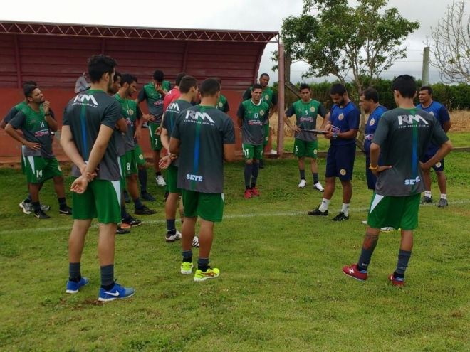 Sete de Dourados treina para fazer seu &ldquo;melhor Estadual&rdquo;