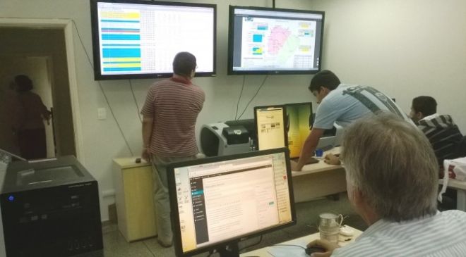 Para garantir a seguran&ccedil;a da popula&ccedil;&atilde;o ribeirinha, plant&atilde;o no Imasul monitora rios em tempo real