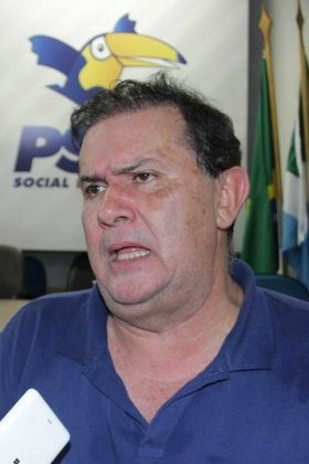 Governador não revela quais partidos serão aliados do PSDB, mas PSB E PMDB acabam com suspense