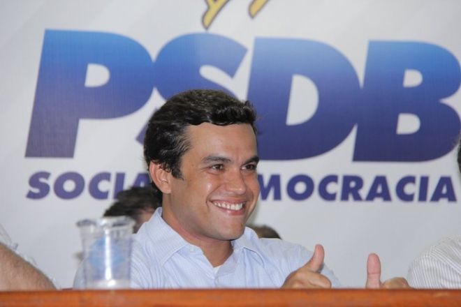 Beto Pereira toma posse e deixa claro que &eacute; o mais novo &ldquo;soldado&rdquo; do partido
