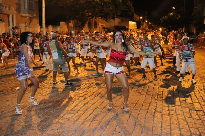 Ensaio técnico, atração deste sábado na Passarela do Samba, em Corumbá