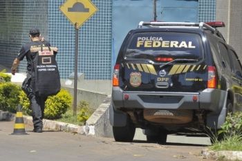Polícia Federal deflagra operação para prender traficantes com grande poder econômico