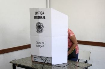 Foto ilustrativa de urna eletrônica, eleição, votação, pleito