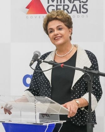 Dilma: crise não pode ser desperdiçada e 2016 terá retomada do crescimento