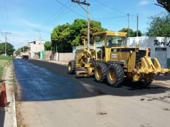 Serviços de manutenção das vias pavimentadas continuam em Corumbá