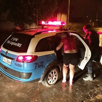 Amigo da família estupra mulher enquanto marido dorme