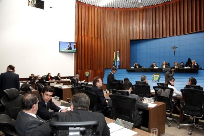 Assembleia aprova dois projetos e mantém dois vetos em sessão desta quarta-feira