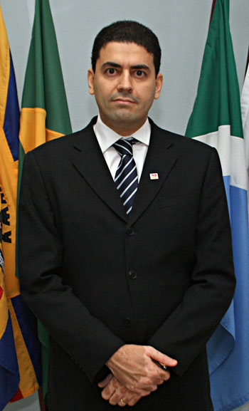 Leonardo Avelino Duarte - Artigo