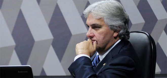 Delc&iacute;dio deve encontrar dificuldades em seu retorno ao Senado, avaliam senadores