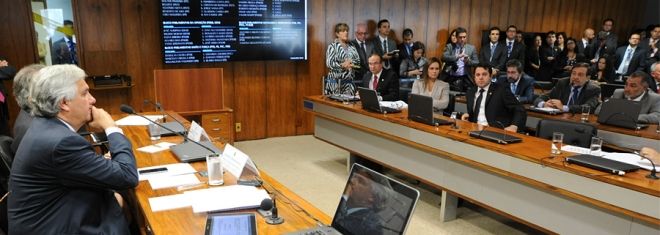 Senado cancela eleição para substituir Delcídio na presidência da CAE